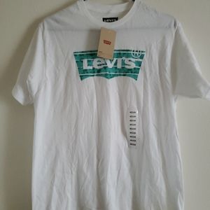 NWT Levi's shirt